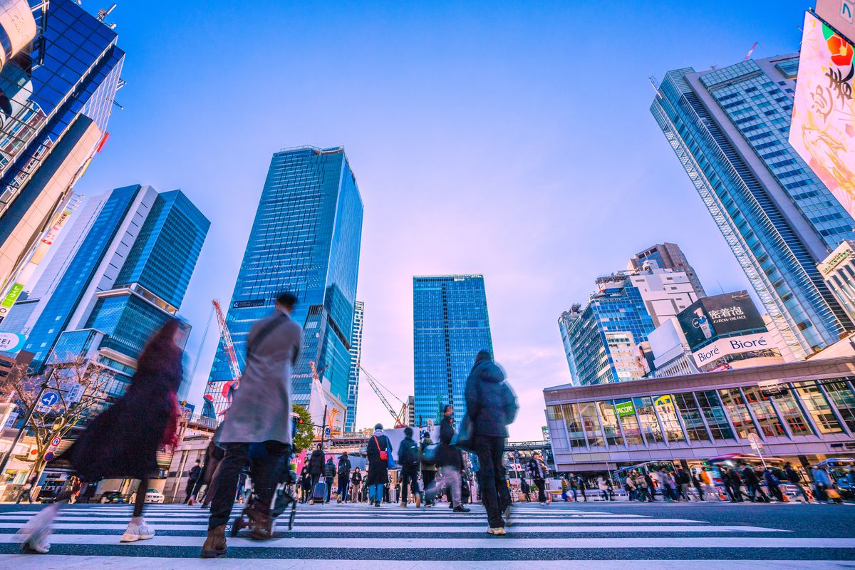 Shibuya crossing in Tokyo at dusk - Japan market entry support for UK and European companies